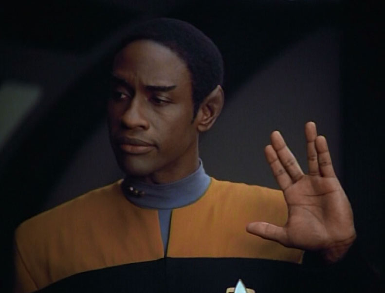 Tuvok_vulcan_salute.jpg